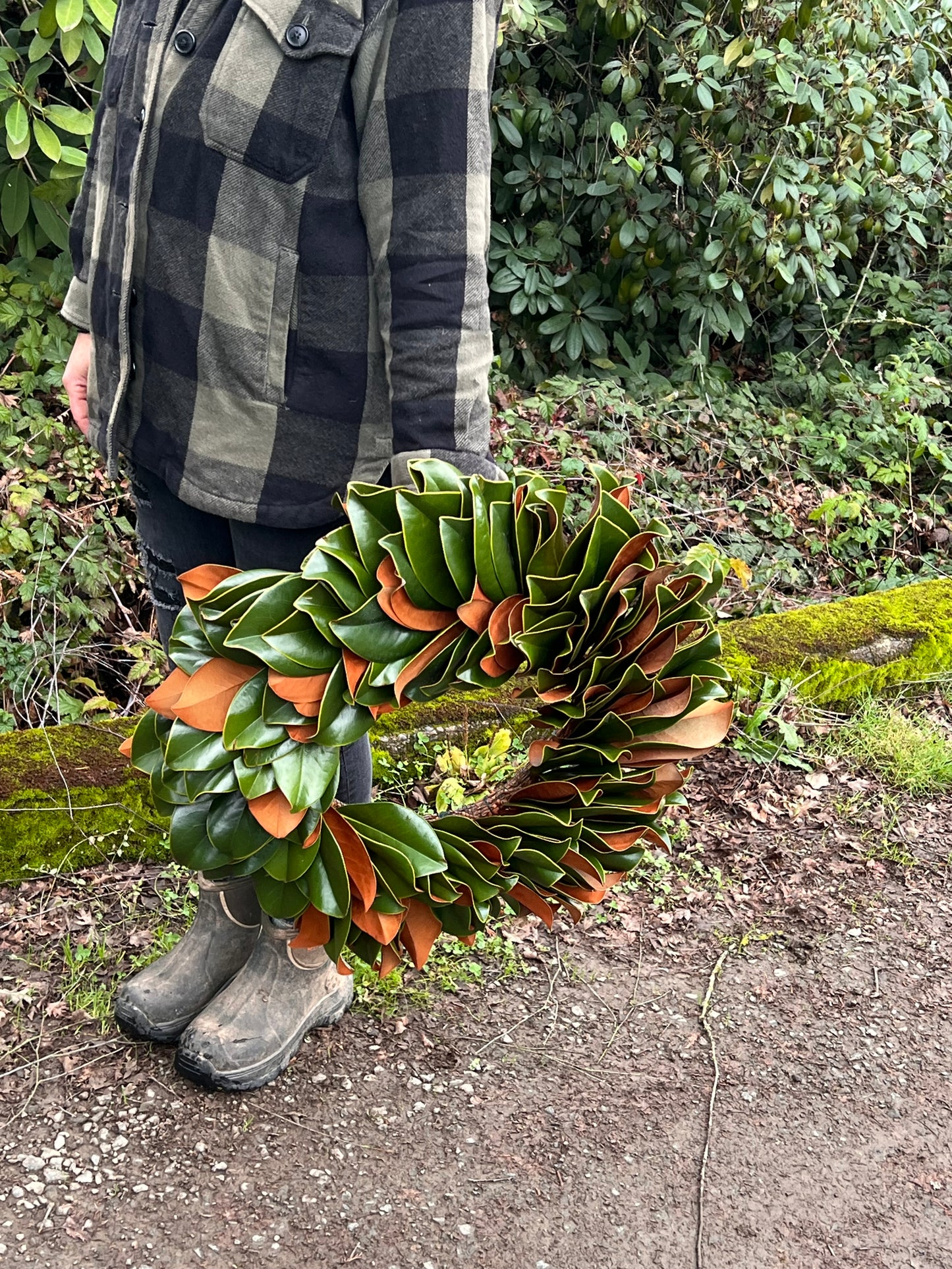 Fresh Magnolia Wreath | Made to Order & Dries Beautifully