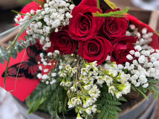 Sweetheart Trio | 6 Red Roses, Chocolate, and Card