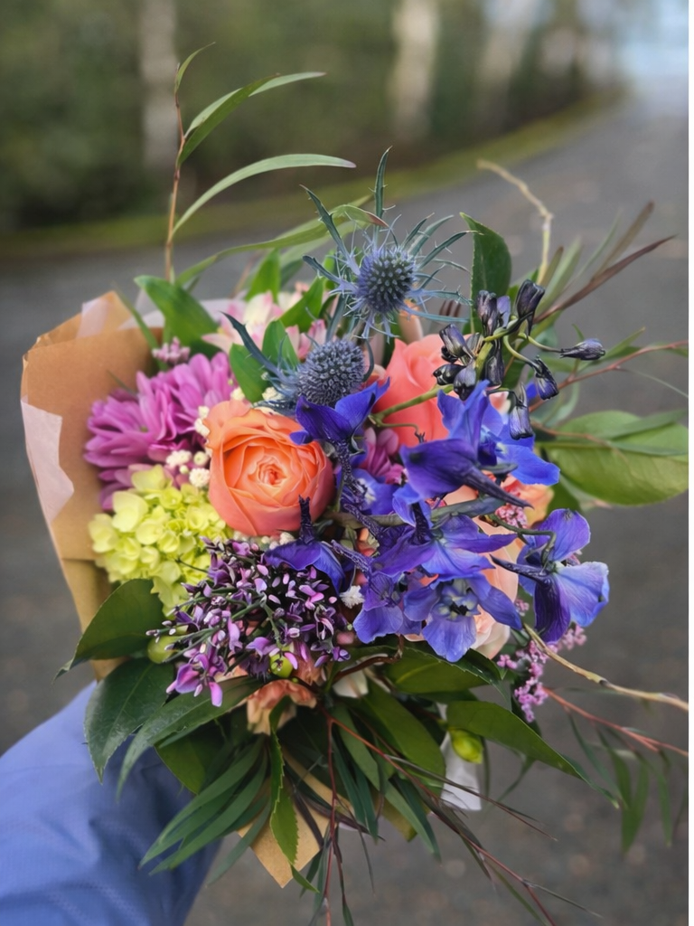 Palmer Creek Market Bouquet                     Everyday flowers, thoughtfully designed
