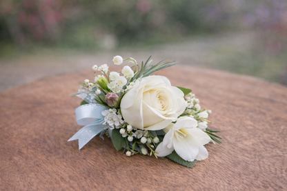 Sympathy Corsage | Funeral Flowers for Family