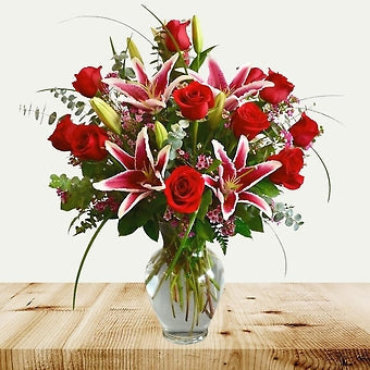 # 7a. Small Valentine Heart Arrangement - Mixed Roses & Flowers